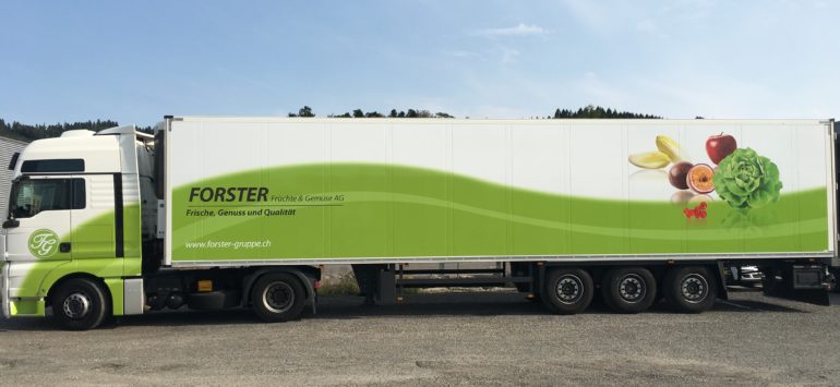 Neue Lastwagenbeschriftung